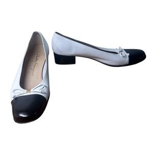 Elegant Black and White Flats with Bow by Salvatore Ferragamo